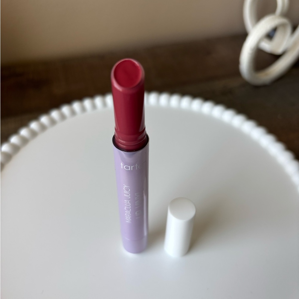 Tarte Maracuja Juicy Lip Vinyl in Primrose in Bloom - Picture 2 of 4